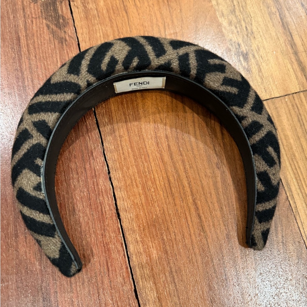 Fendi Patterned Hairband in Black and Tan